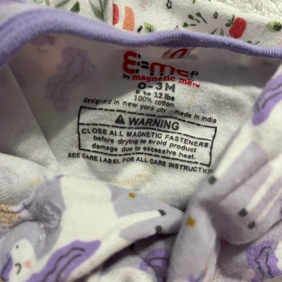 2 magnetic me onseys size 0-3 girls excellent condition - Picture 4 of 5